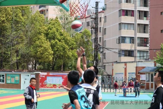 刻苦训练篮球时如何避免受伤的建议_2